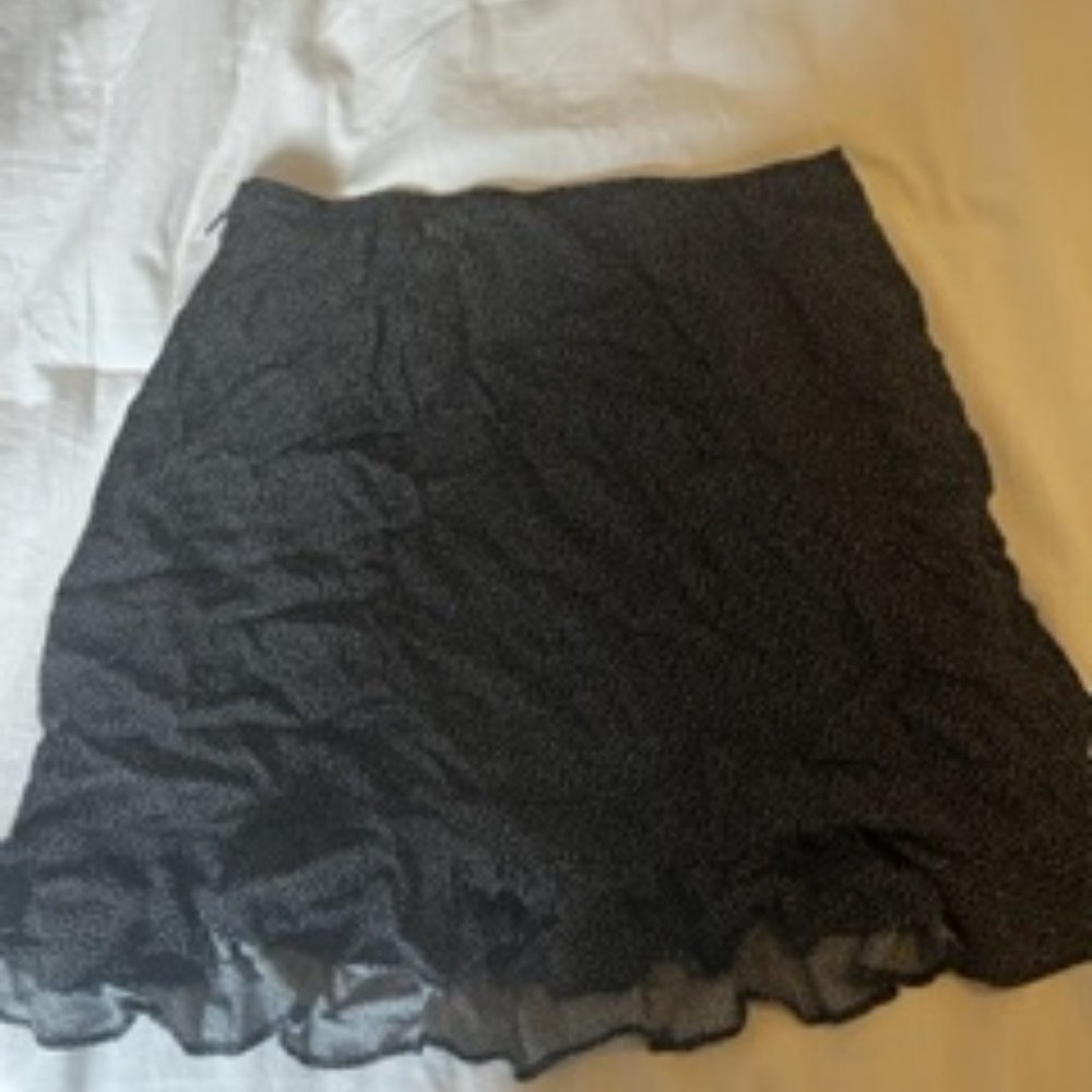NWT Polka dot Abercrombie ruffle mini skirt